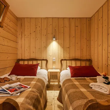 Appartement Grand Roc C122 From Slopes 280m & Parking - Happy Chamonix
