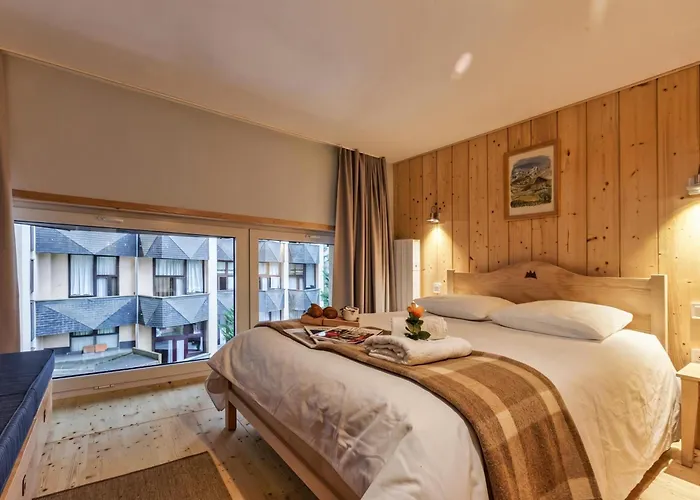 Grand Roc - Campanules 122 - Happy * Chamonix